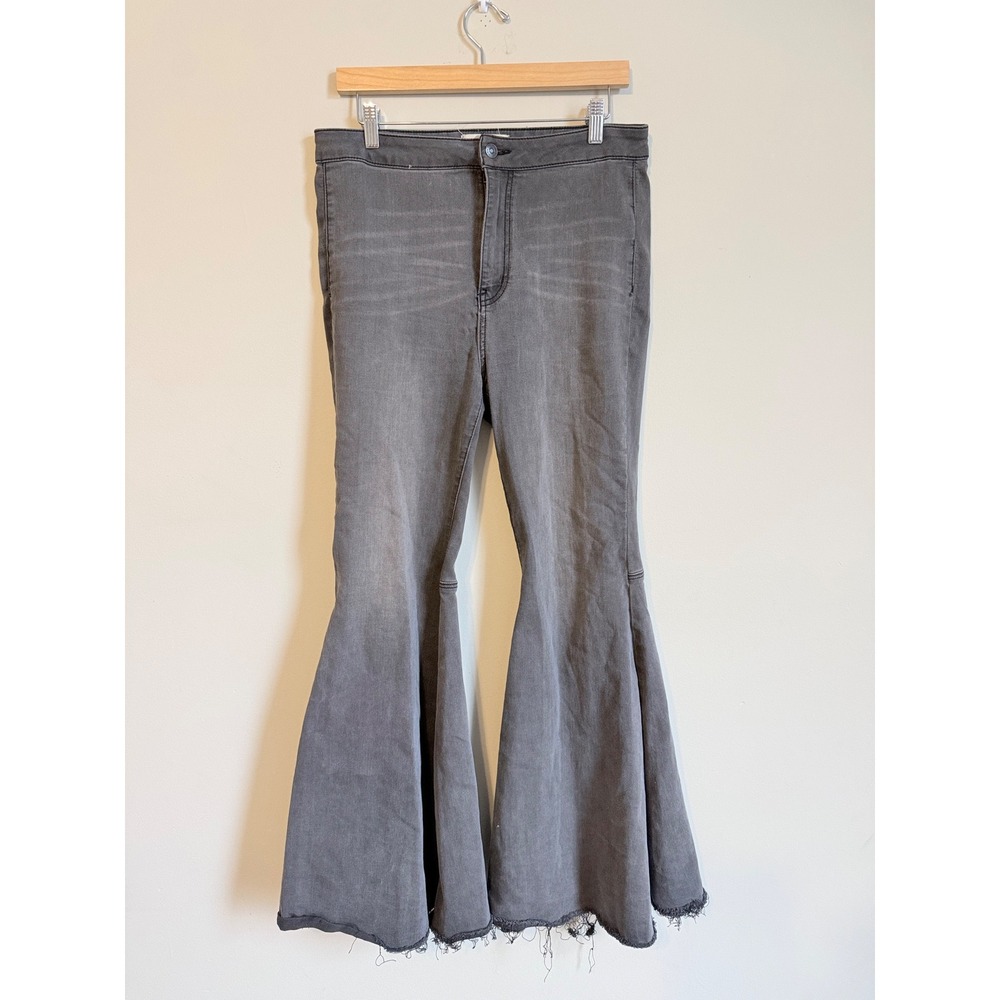 Free People We The Free High Rise Flare Jeans Washed Black Stretchy Size 30